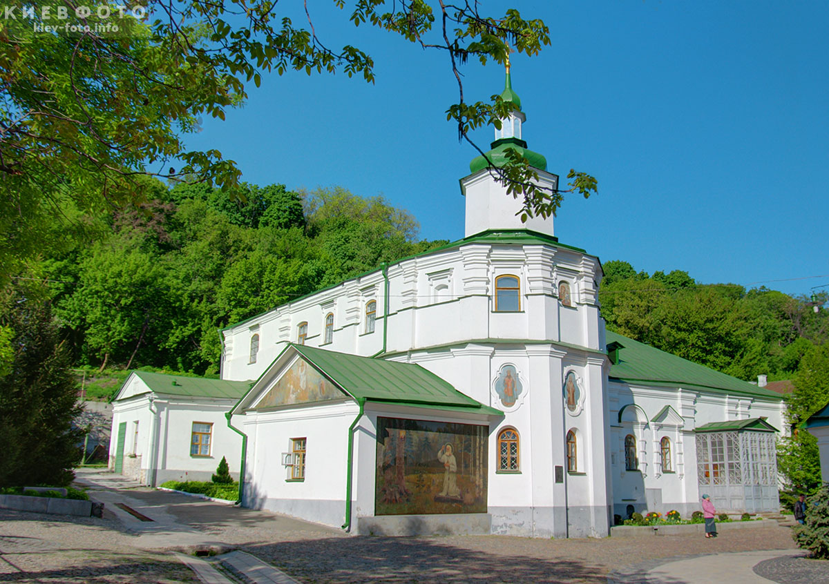 Николо-Тихвинская церковь Флоровского м-ря