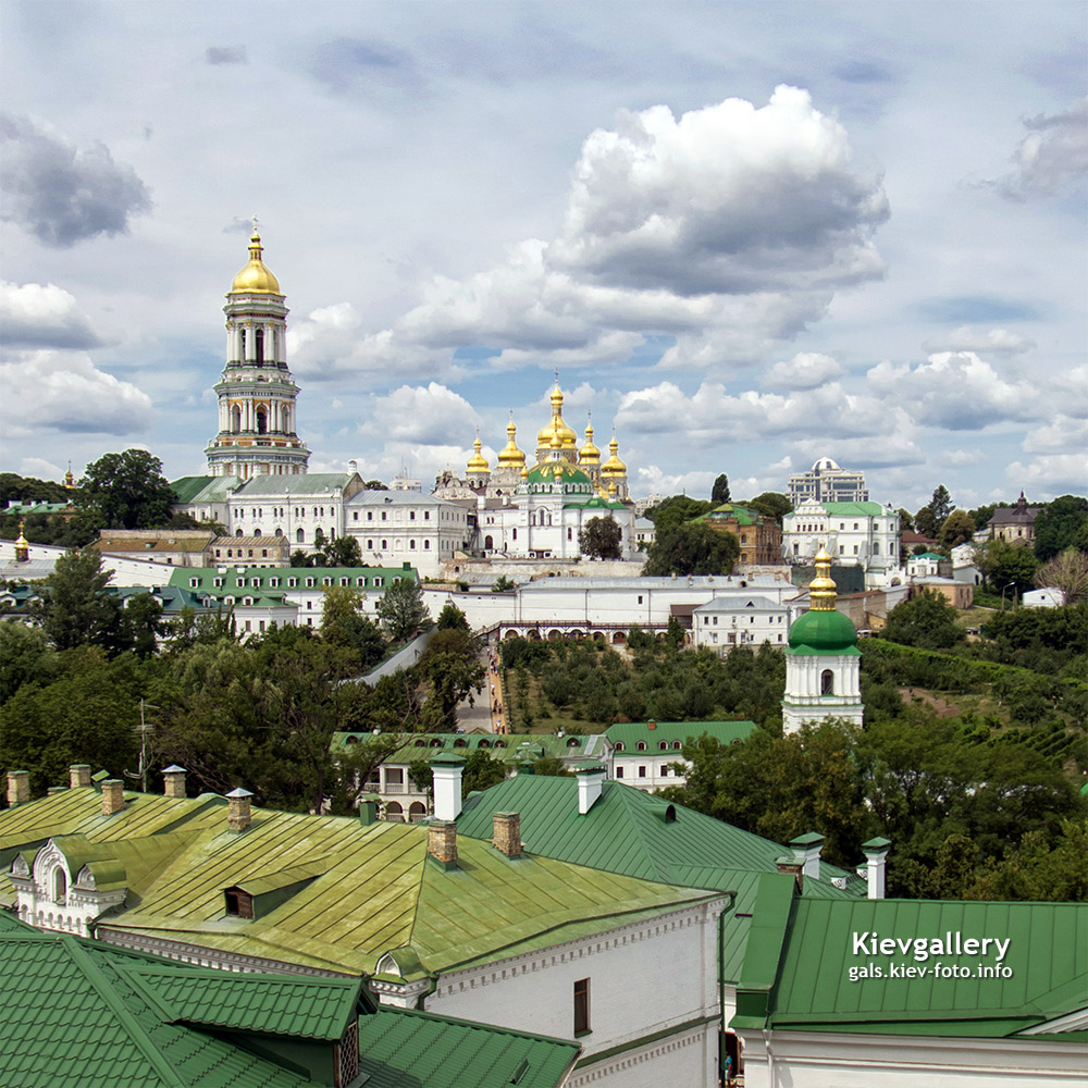 Какие основные достопримечательности в Киеве (список)