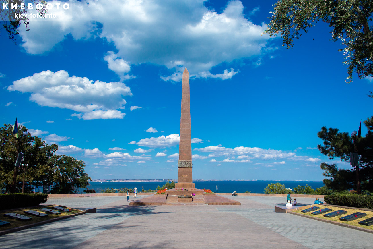 Памятник Неизвестному матросу в Одессе
