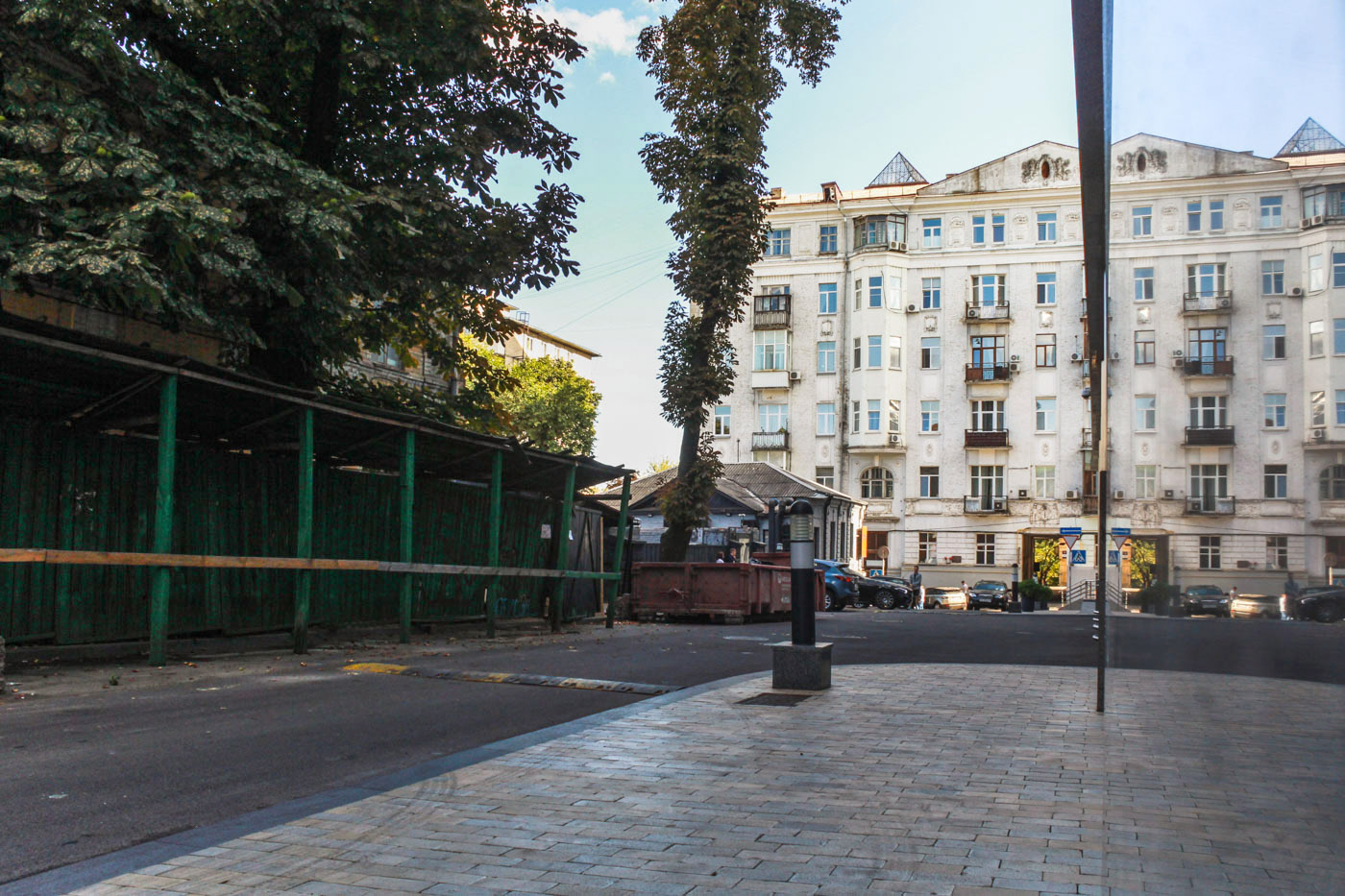 улица Аллы Тарасовой в Киеве